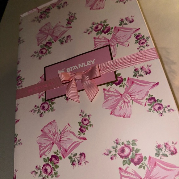 Love Shack Fancy x Stanley Holiday Beaux Collection Pink 20 oz Tumbler - Picture 2 of 8